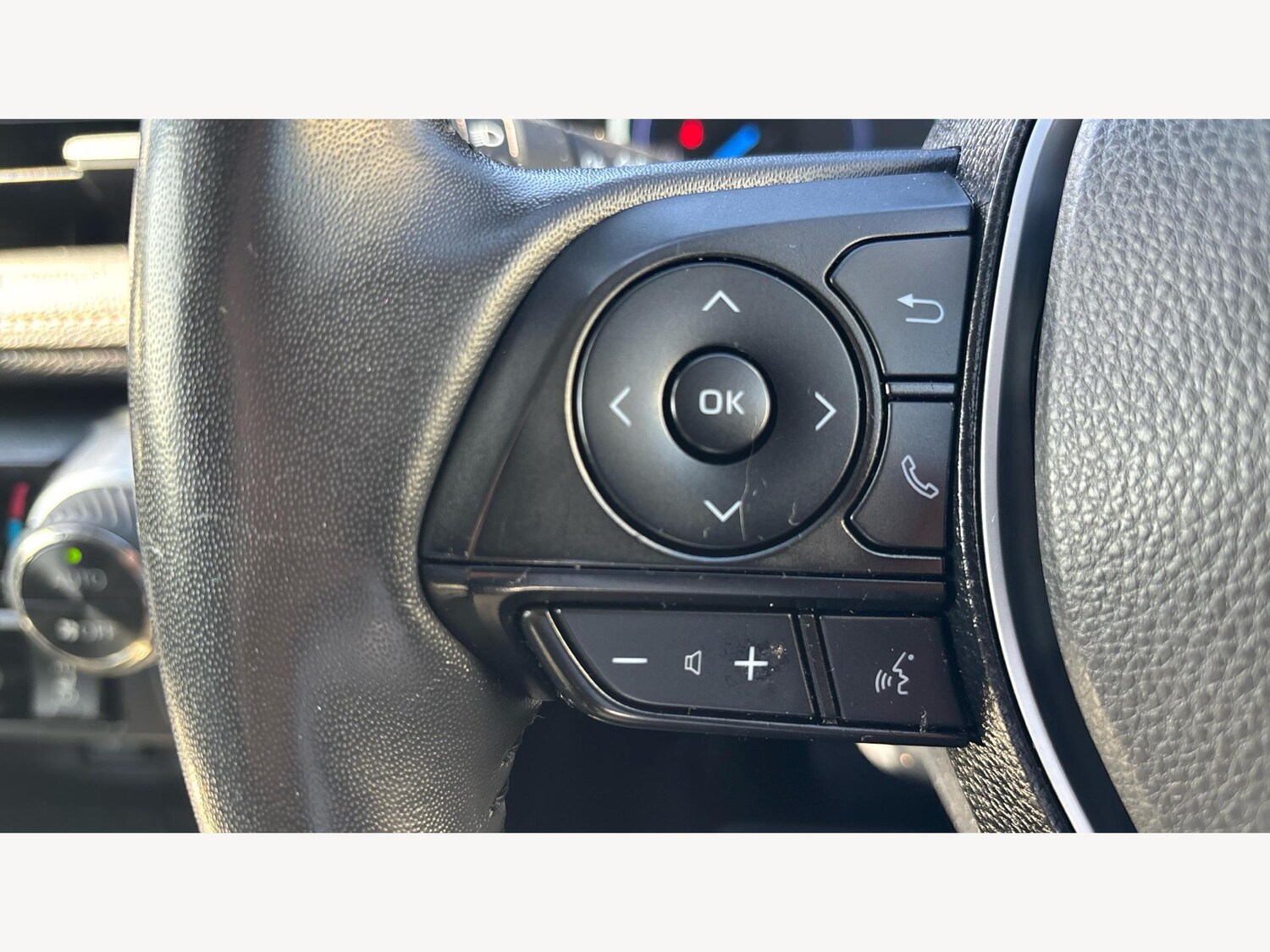 Used Toyota RAV4 2020 for sale - 76151261: Photo 24