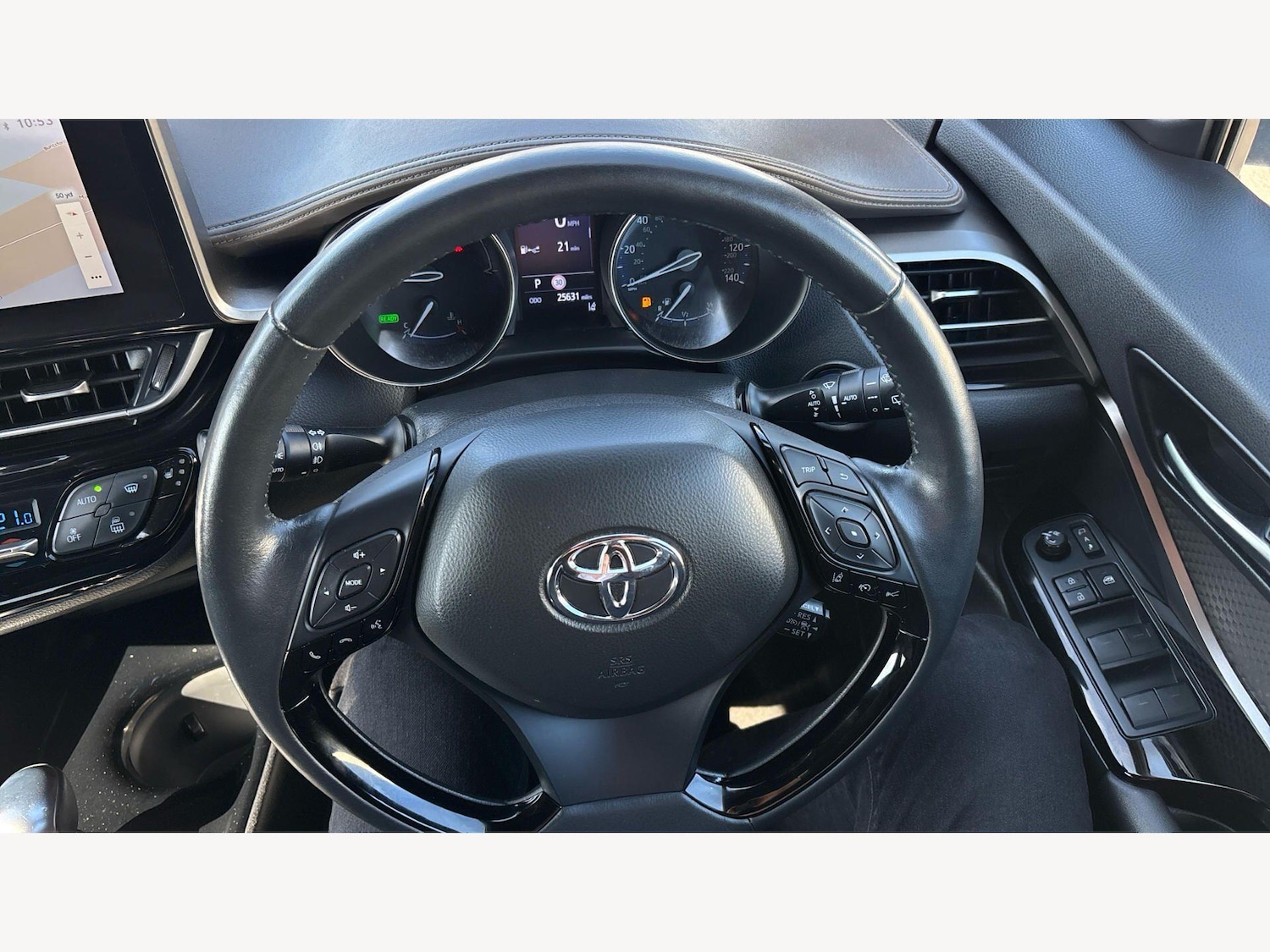 Used Toyota C-HR 2022 for sale - 78170235: Photo 12