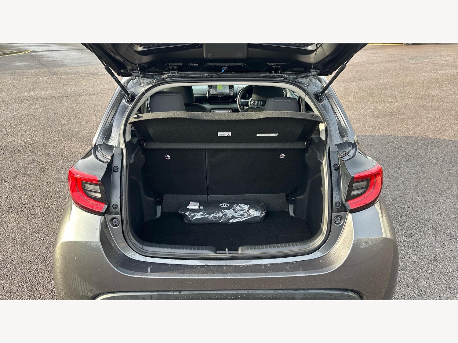 Used Toyota Yaris for sale - 77230367: Photo 16