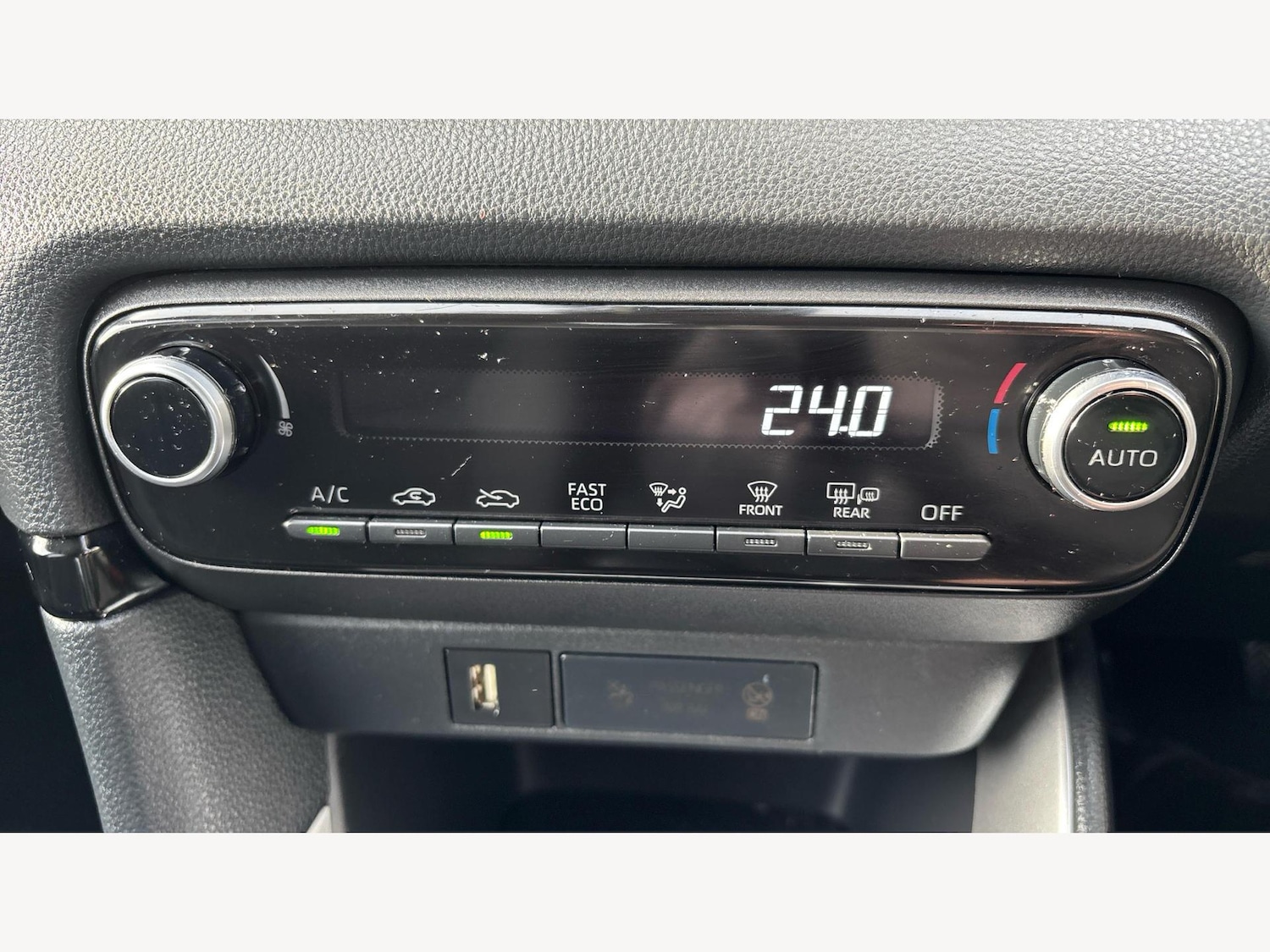 Used Toyota Yaris for sale - 77230367: Photo 23