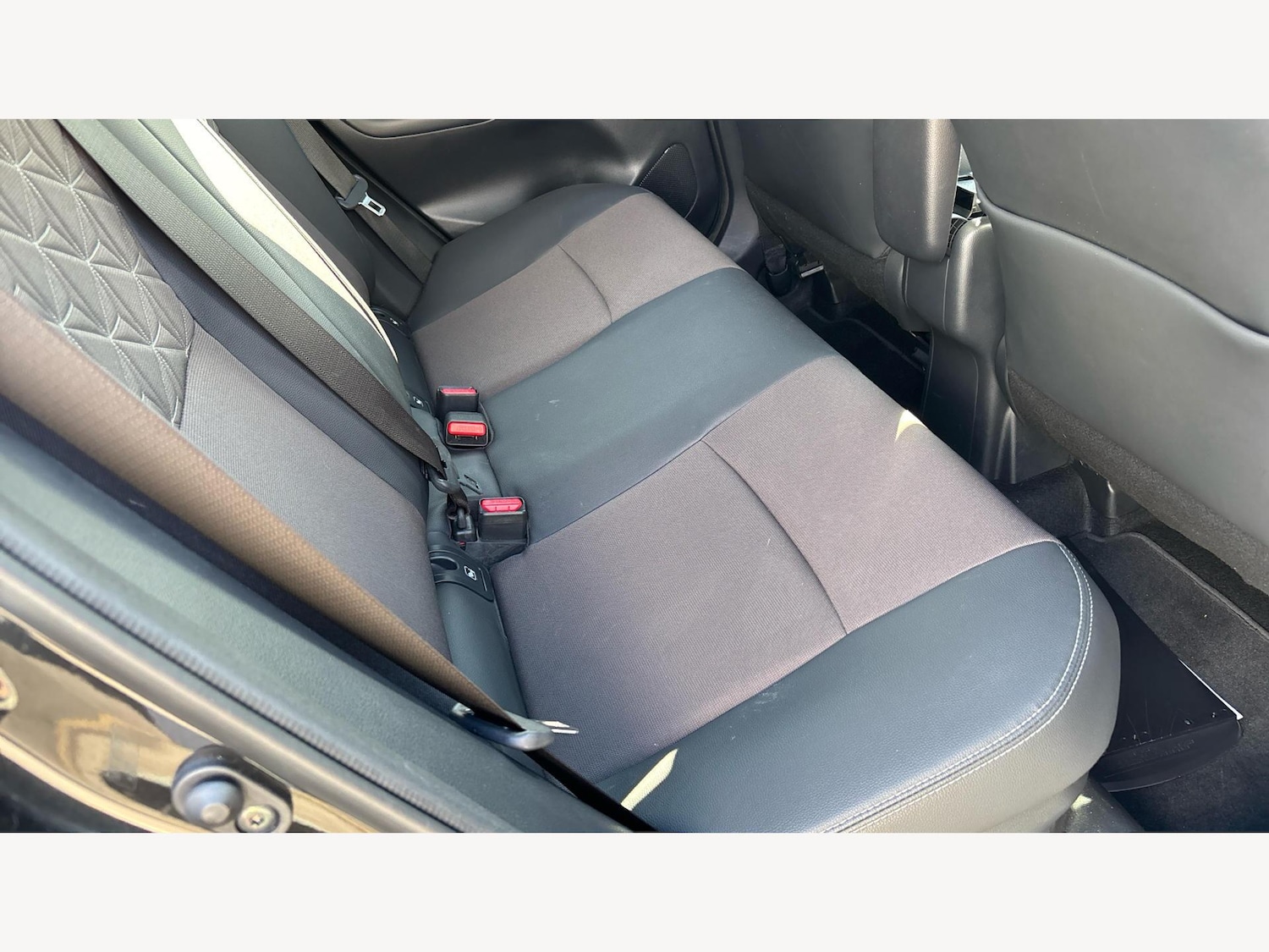 Used Toyota Yaris Cross 2023 for sale - 76537777: Photo 14