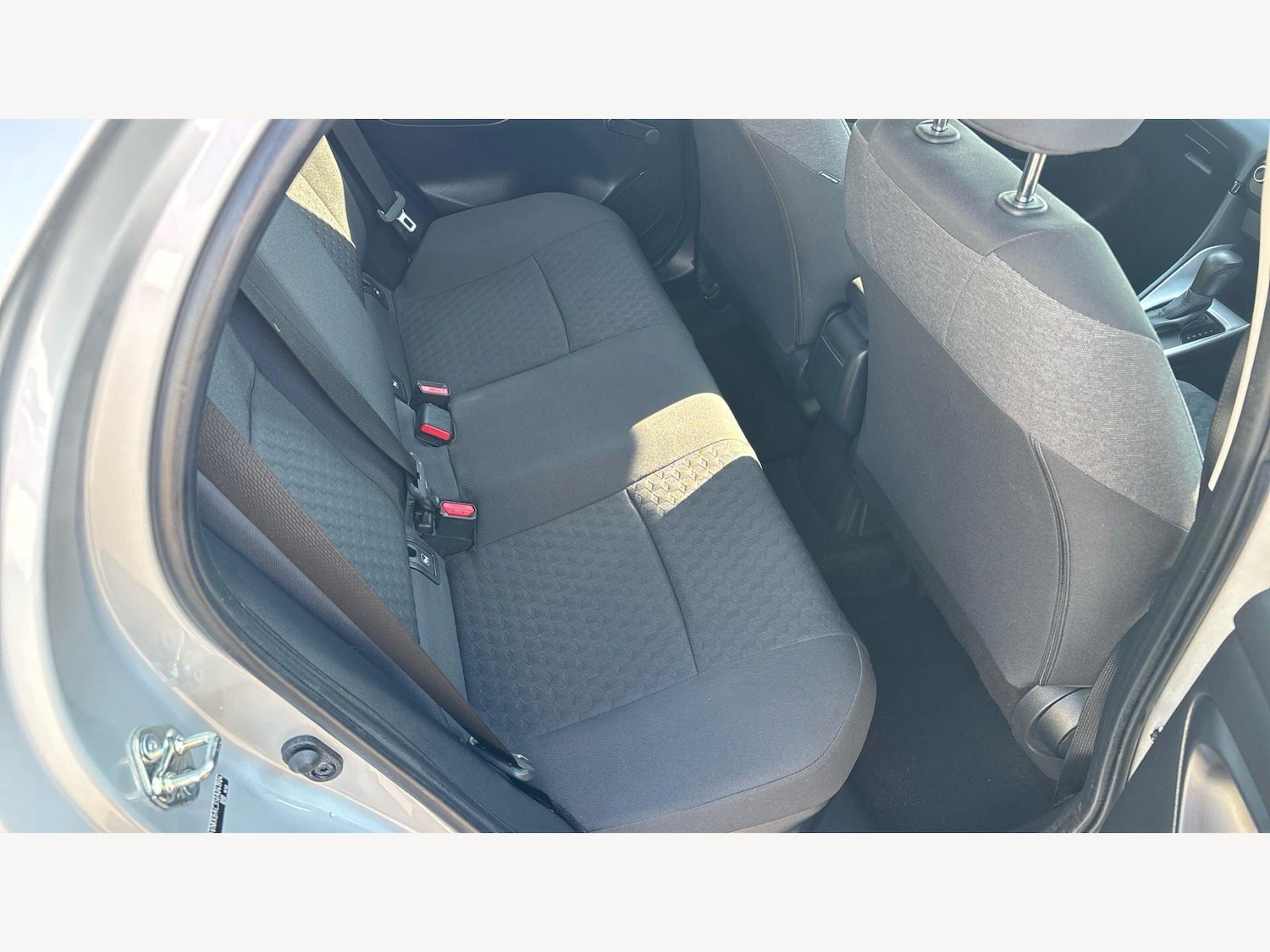 Used Toyota Yaris for sale - 78007802: Photo 14