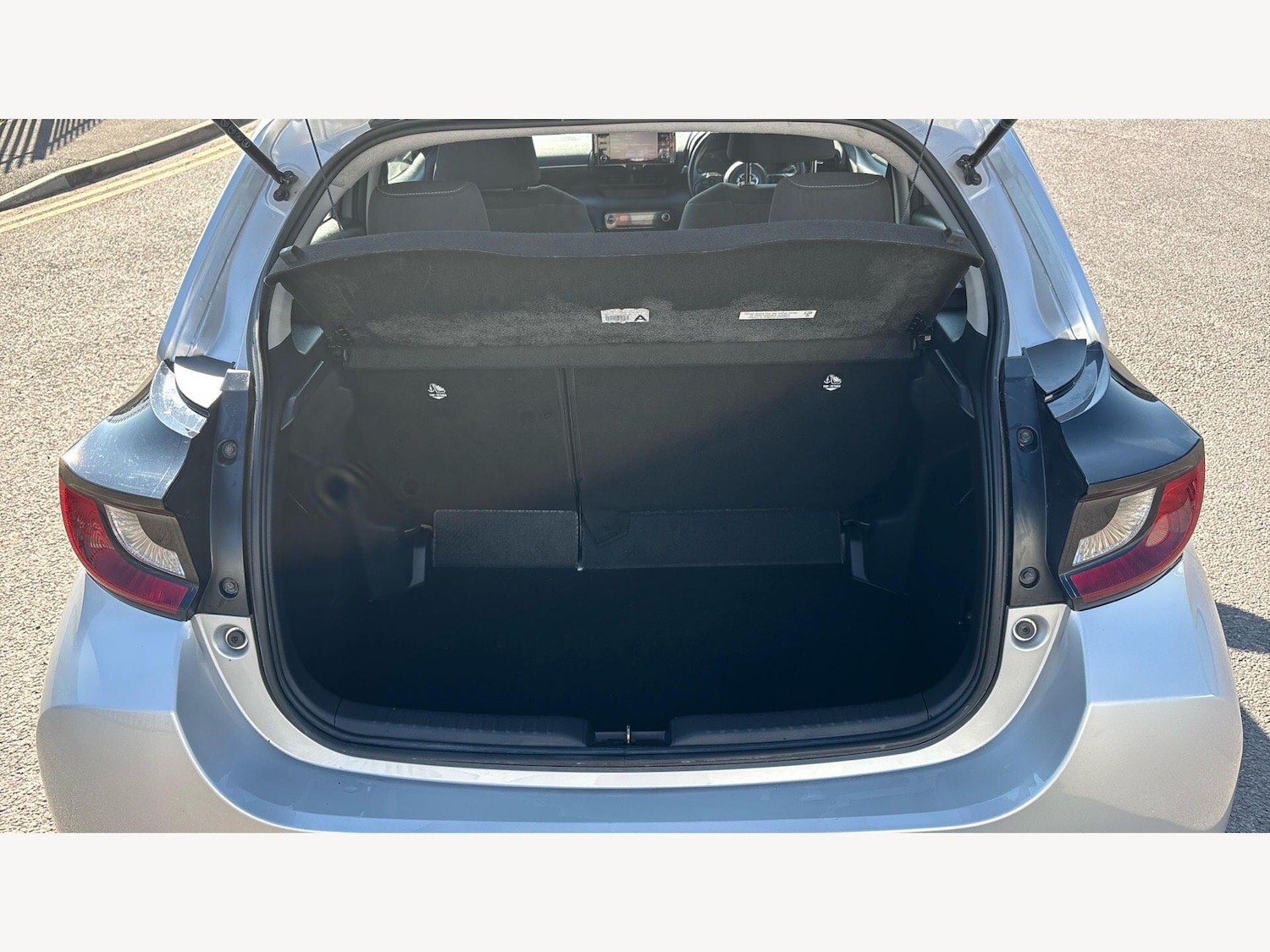 Used Toyota Yaris for sale - 78007802: Photo 16