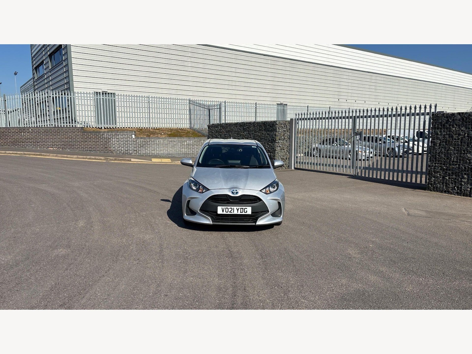 Used Toyota Yaris for sale - 78007802: Photo 17