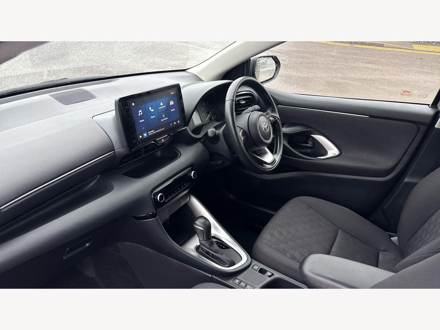 Used Toyota Yaris 2024 for sale - 77612284: Photo 12