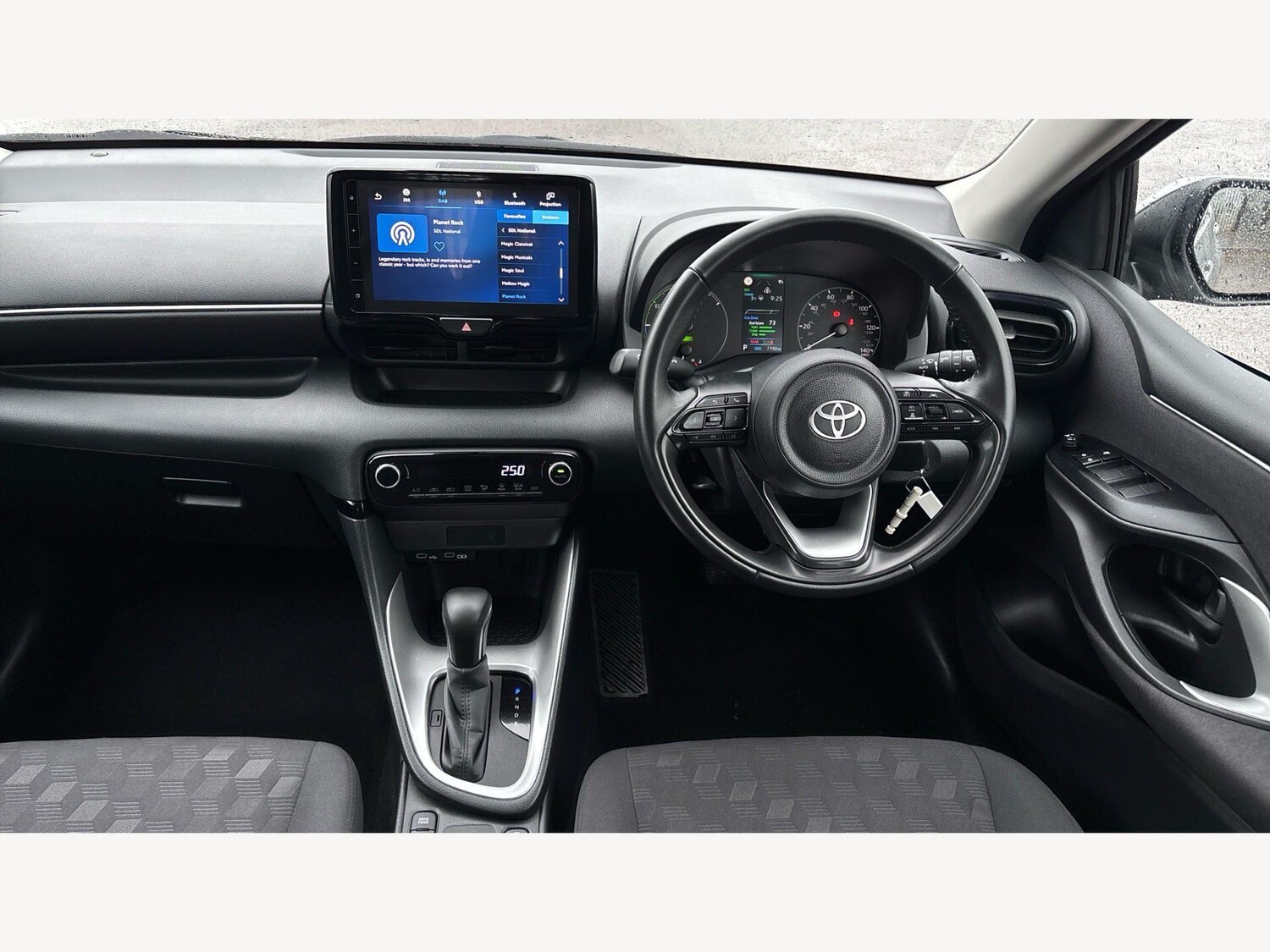 Used Toyota Yaris 2024 for sale - 77612284: Photo 7