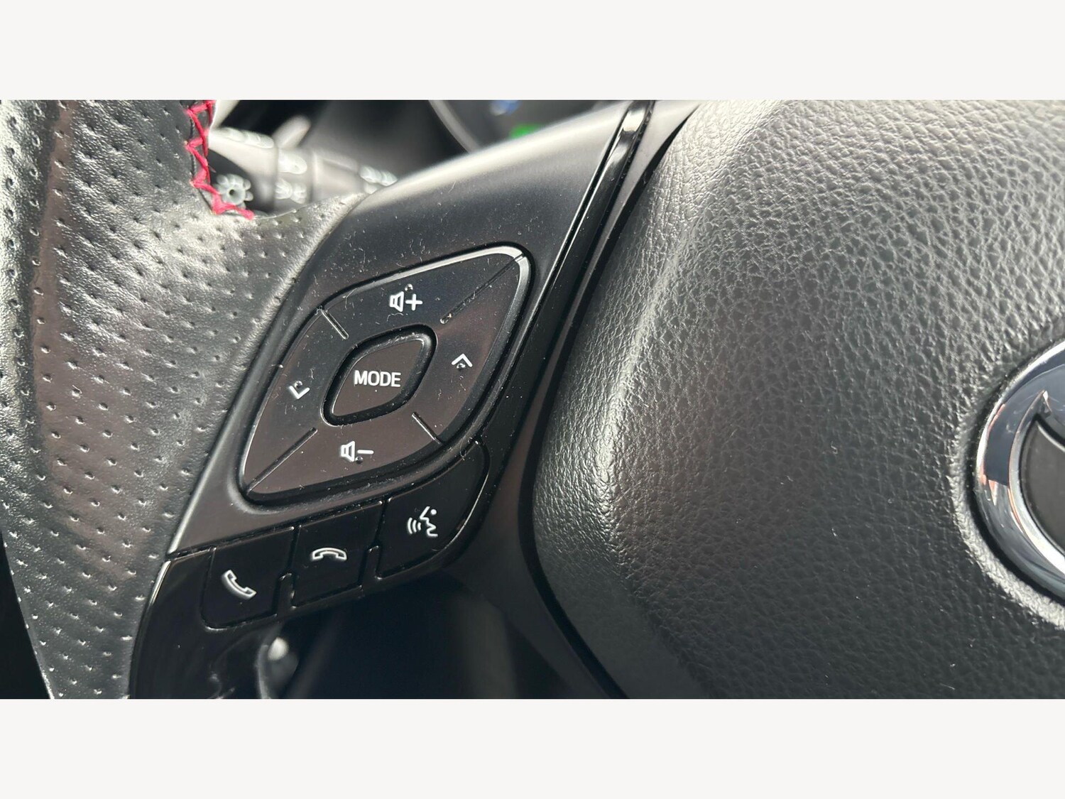 Used Toyota C-HR 2021 for sale - 77695728: Photo 24