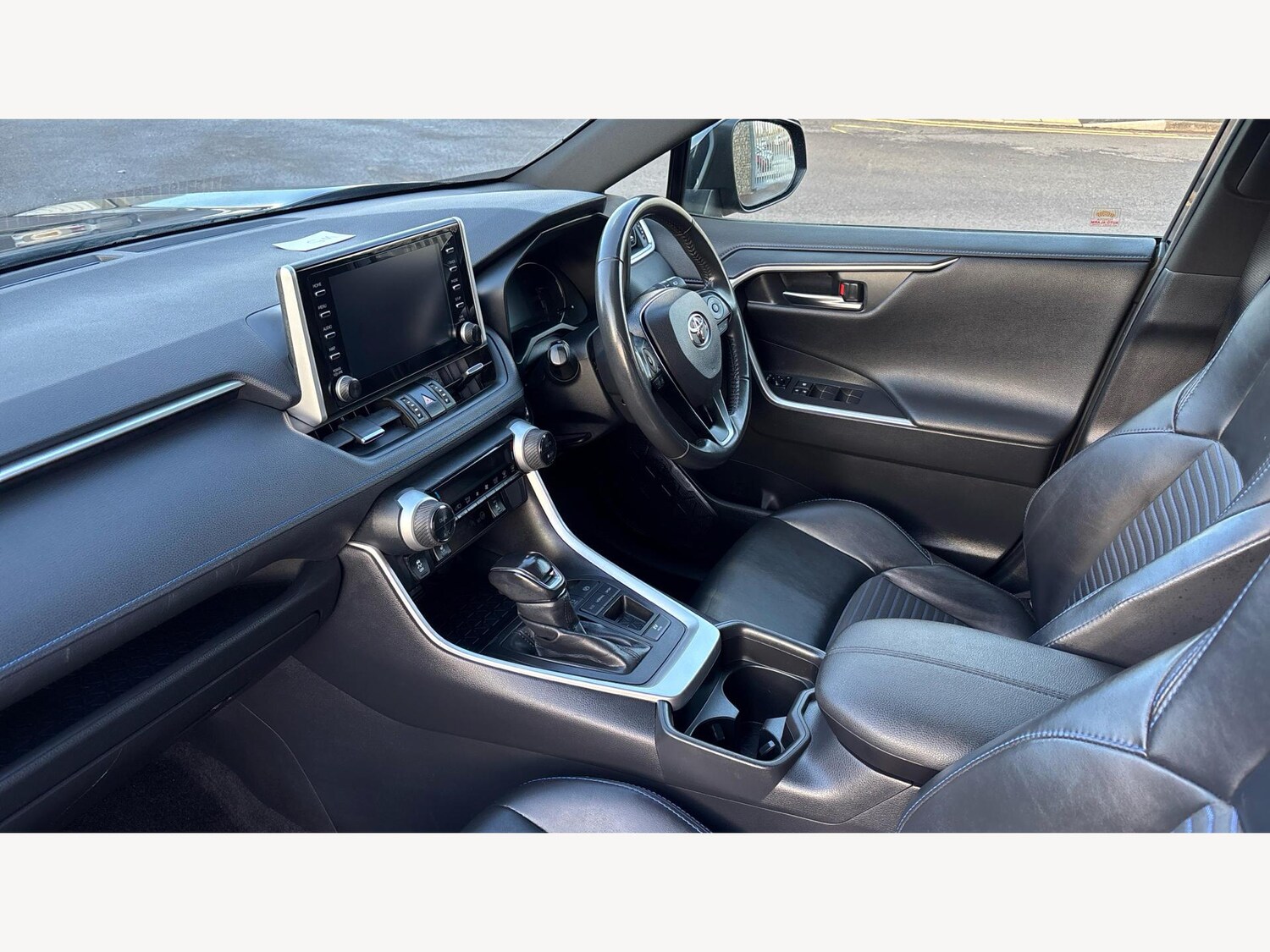 Used Toyota RAV4 2019 for sale - 77573809: Photo 12