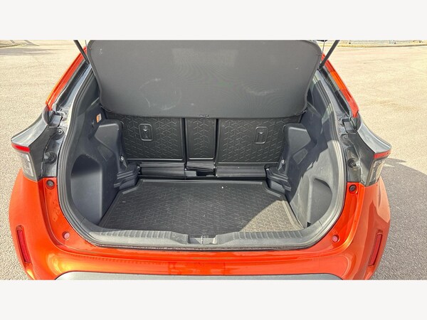 Used Toyota Yaris Cross 2023 for sale - 76085435: Photo 16