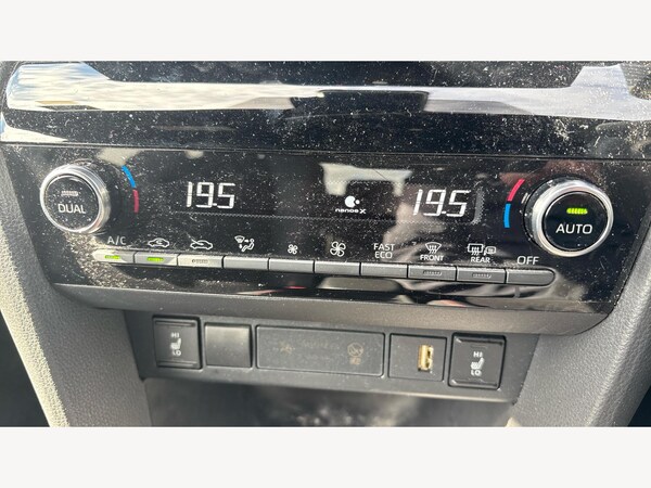 Used Toyota Yaris Cross 2023 for sale - 76085435: Photo 23
