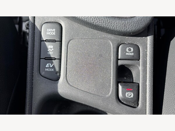 Used Toyota Yaris Cross 2023 for sale - 76085435: Photo 26