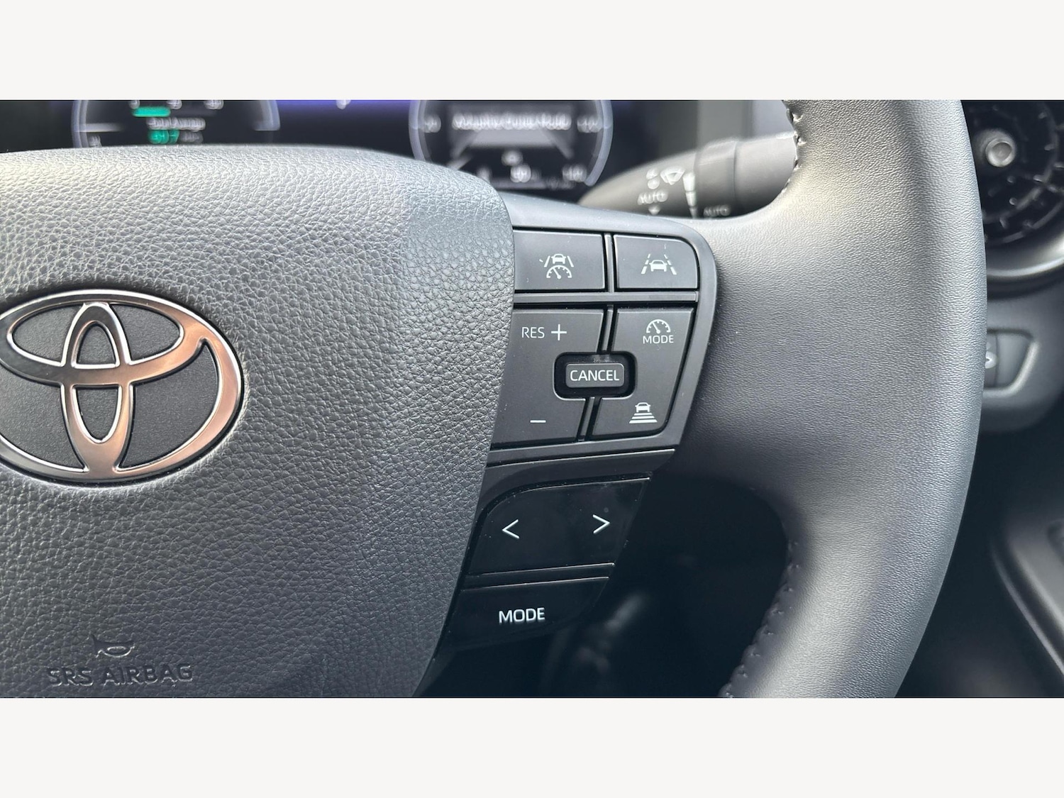 Used Toyota C-HR 2025 for sale - 77109060: Photo 25