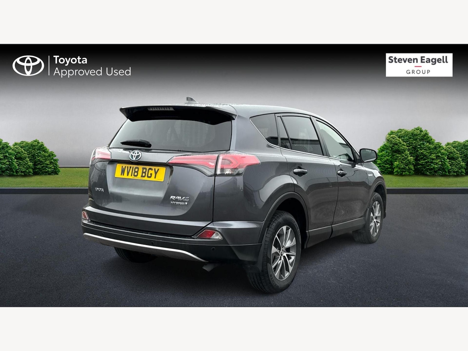 Used Toyota RAV4 2018 for sale - 77537999: Photo 2