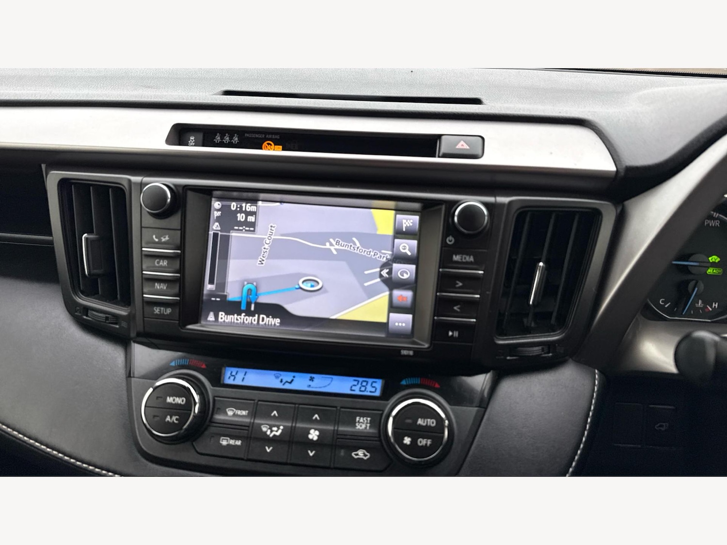 Used Toyota RAV4 2018 for sale - 77537999: Photo 9