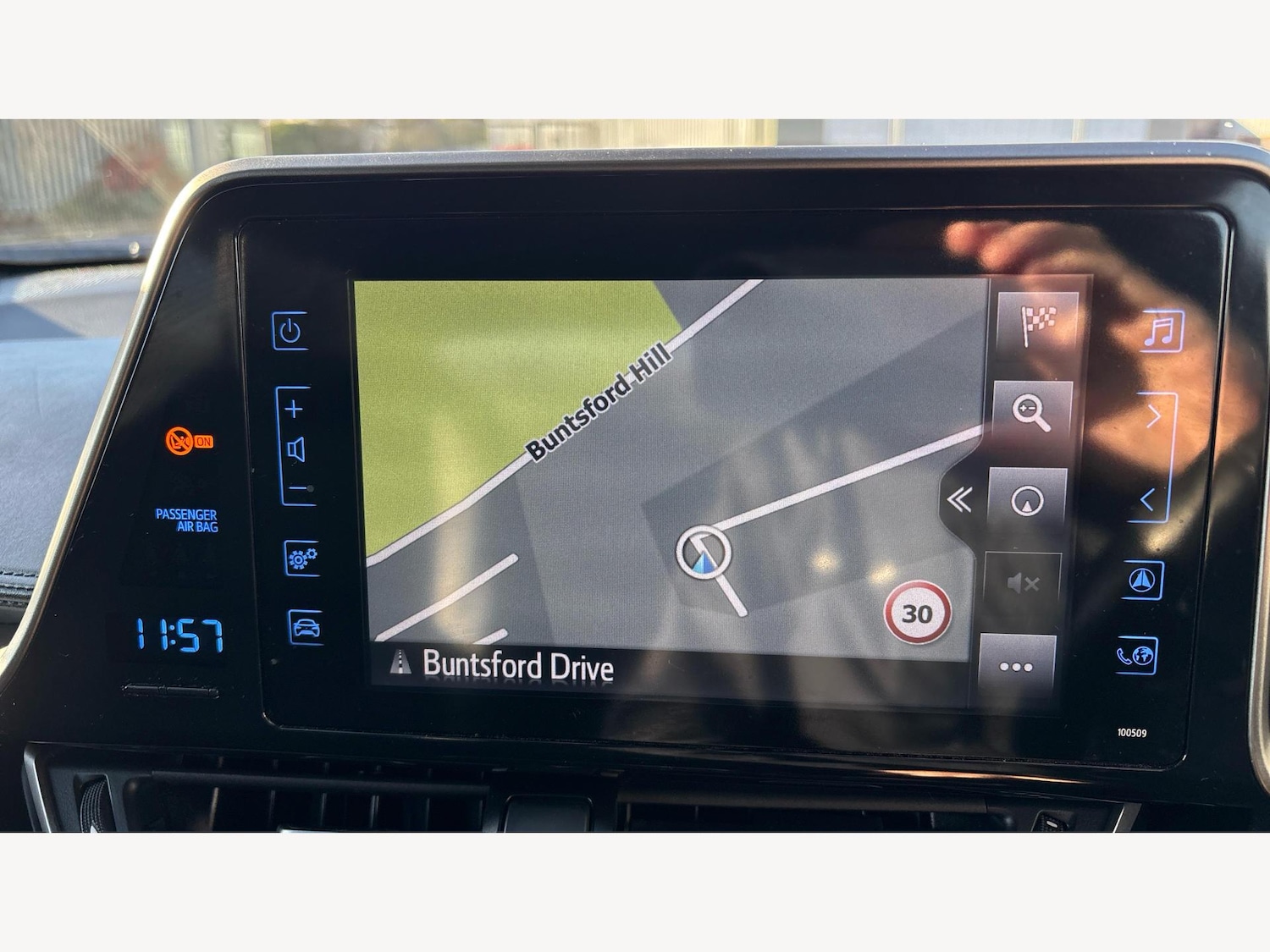 Used Toyota C-HR 2018 for sale - 77426005: Photo 9