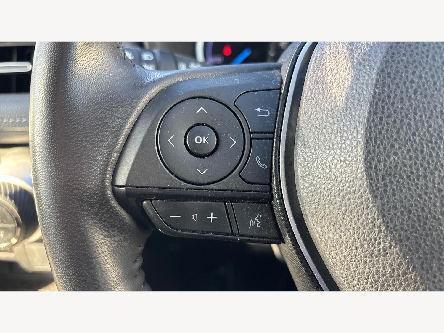 Used Toyota RAV4 2020 for sale - 76151612: Photo 24