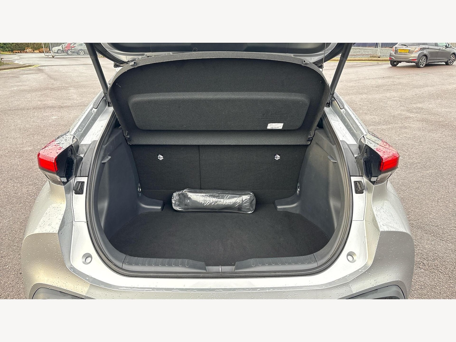 Used Toyota C-HR 2025 for sale - 77175875: Photo 16