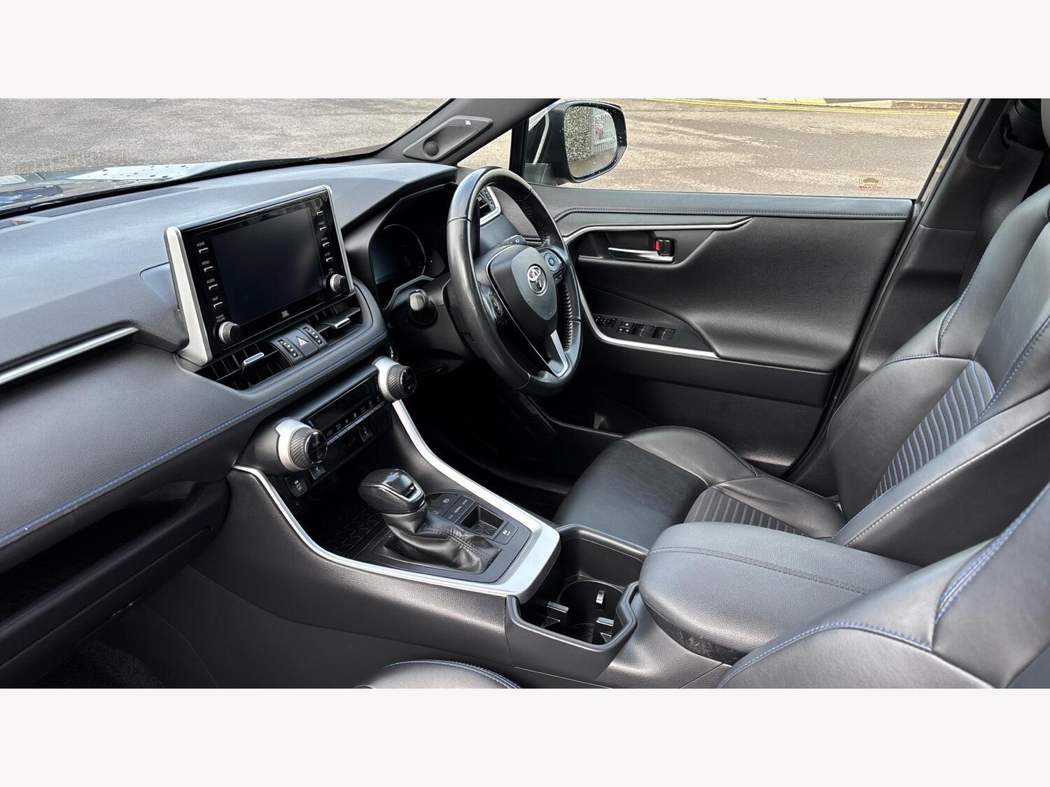 Used Toyota RAV4 2022 for sale - 77290539: Photo 12