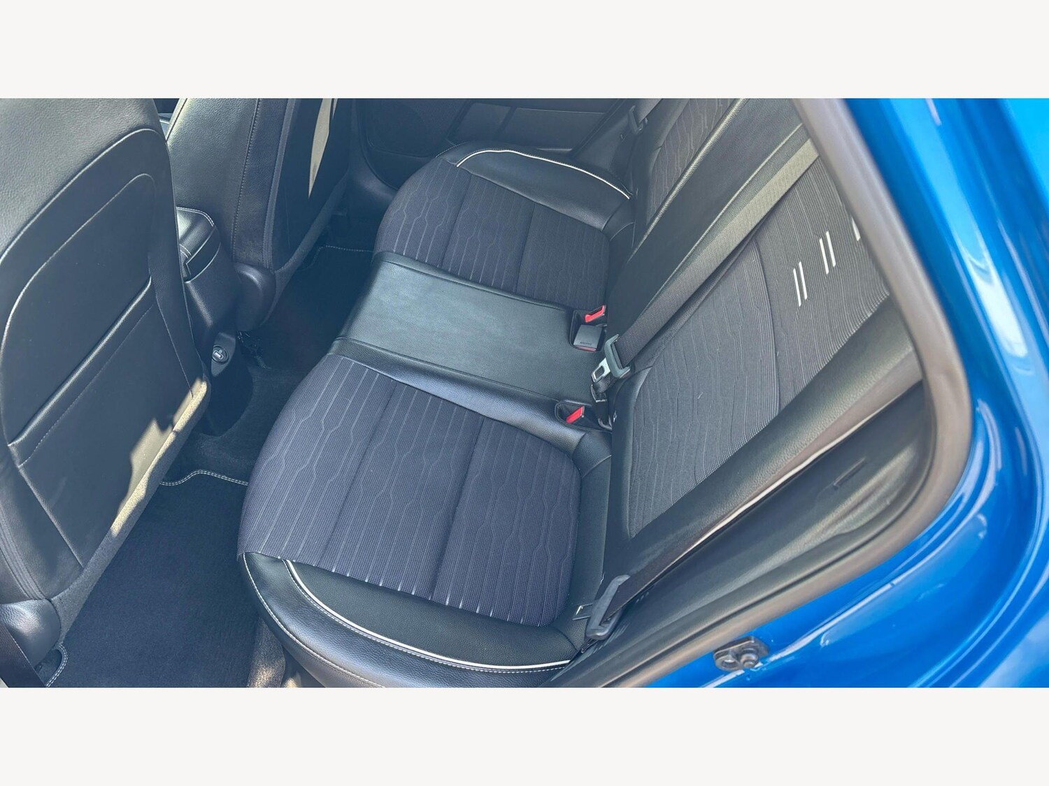 Used Kia Stonic for sale - 77768099: Photo 15