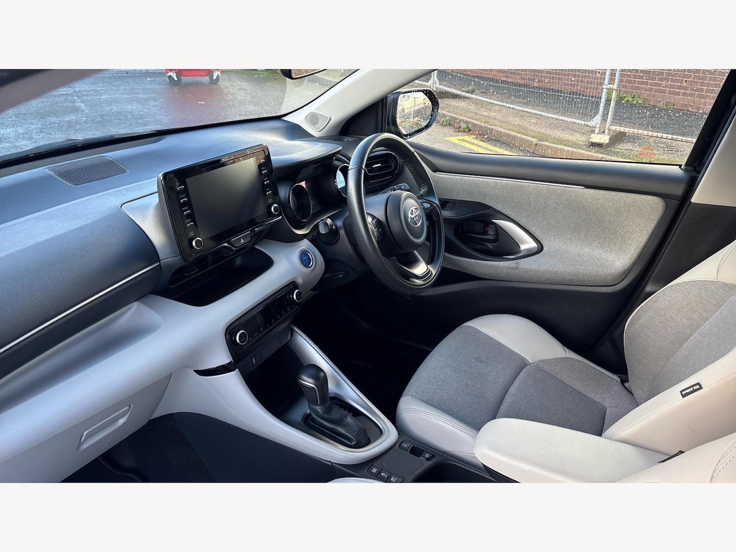 Used Toyota Yaris 2020 for sale - 76952784: Photo 12