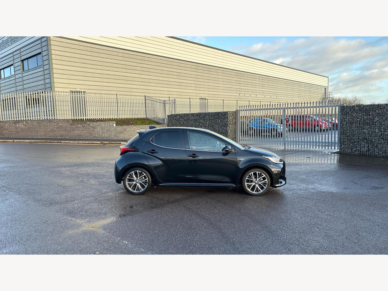 Used Toyota Yaris 2020 for sale - 76952784: Photo 18