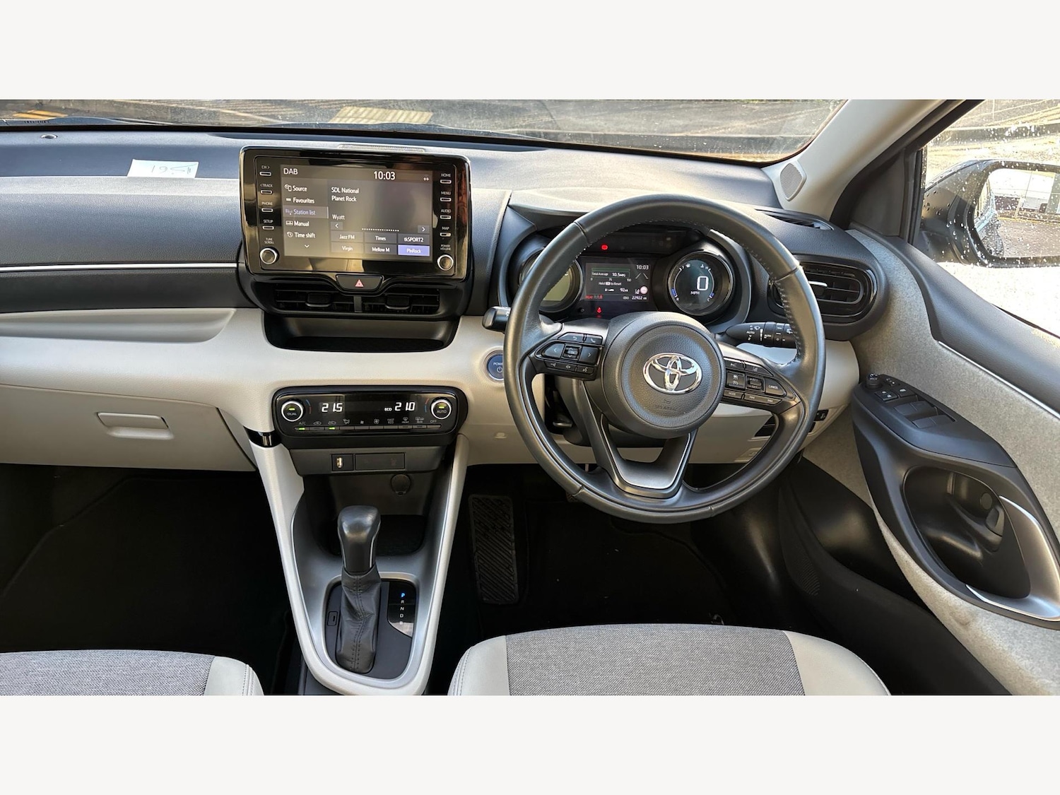 Used Toyota Yaris 2020 for sale - 76952784: Photo 7