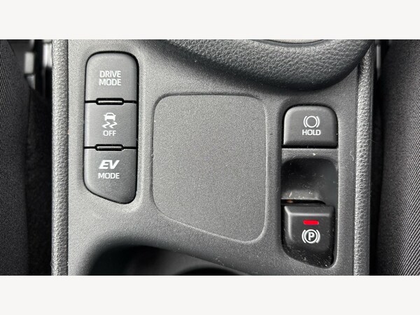 Used Toyota Yaris 2025 for sale - 76190012: Photo 26