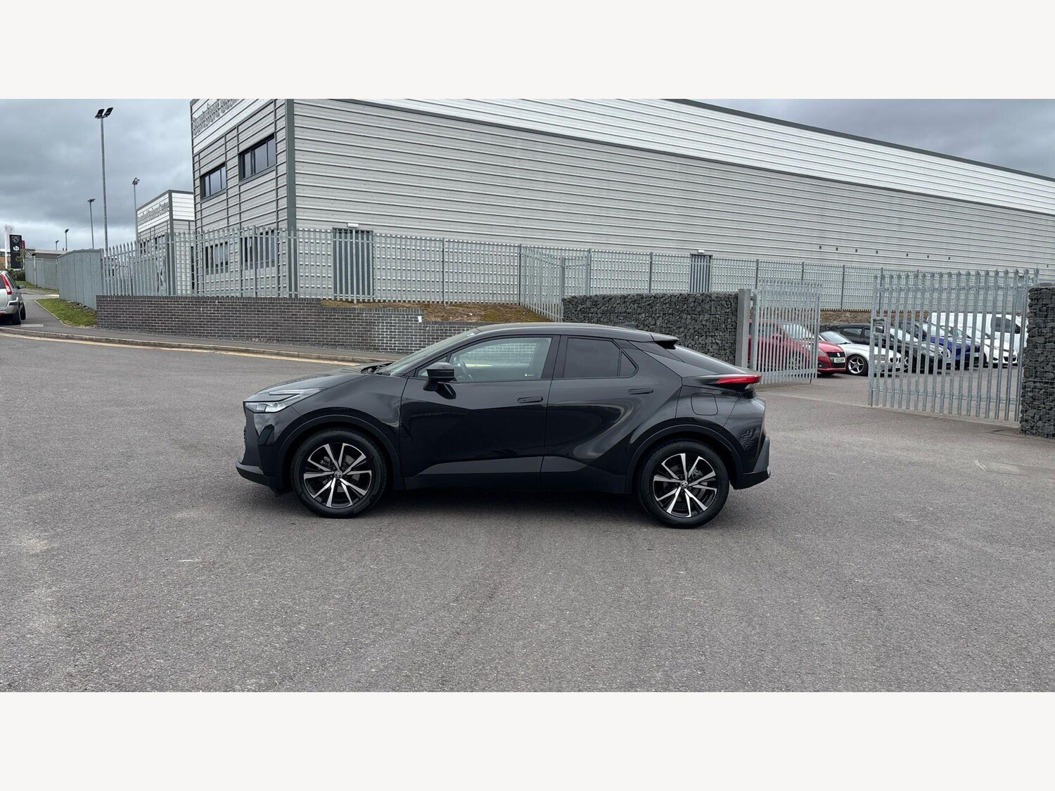 Used Toyota C-HR 2025 for sale - 78047705: Photo 19