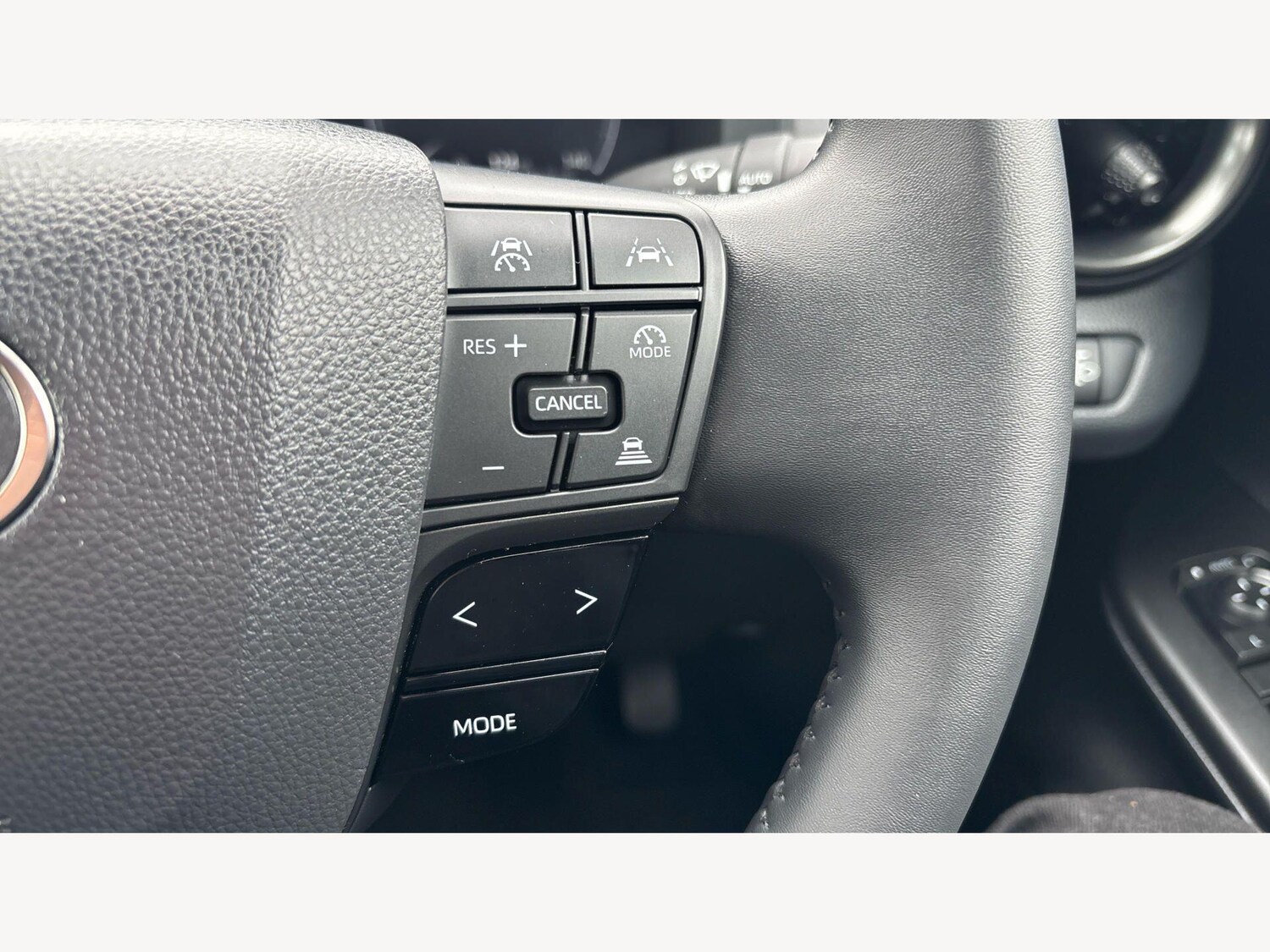 Used Toyota C-HR 2025 for sale - 78047705: Photo 25