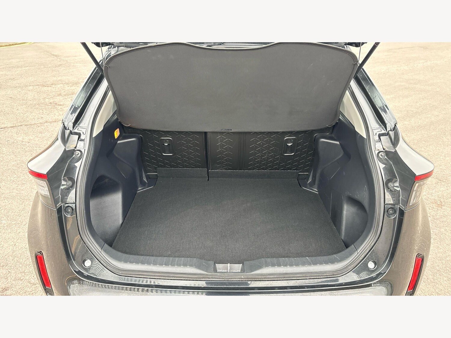 Used Toyota Yaris Cross for sale - 77722778: Photo 16