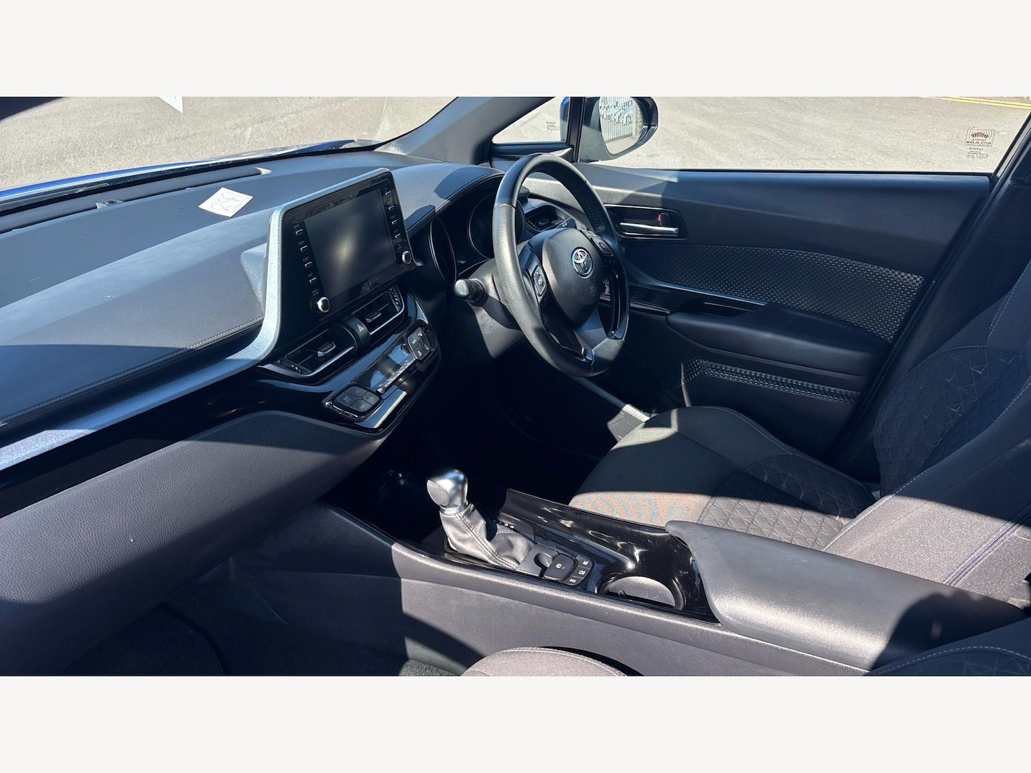 Used Toyota C-HR for sale - 77969988: Photo 12