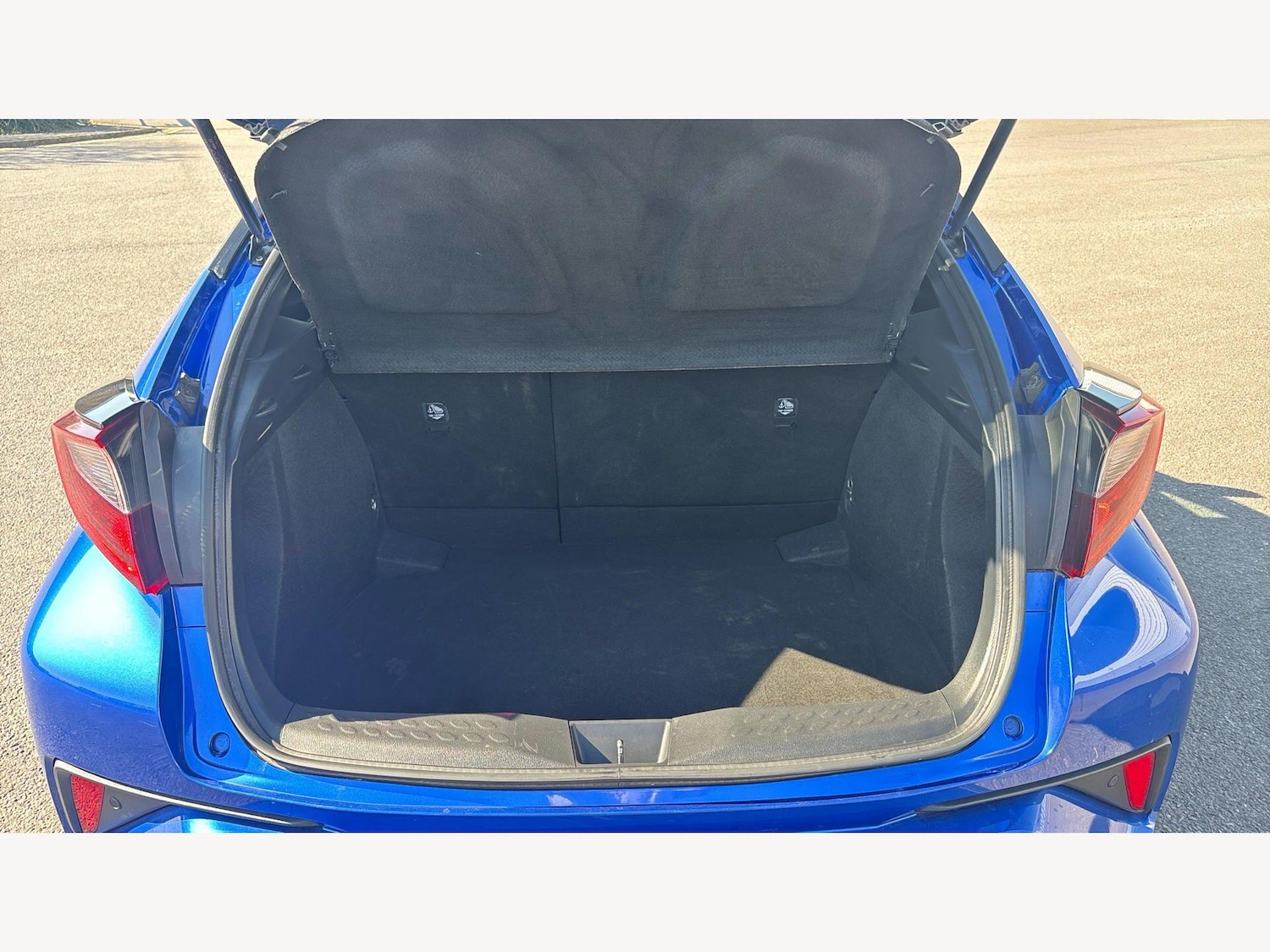 Used Toyota C-HR for sale - 77969988: Photo 16