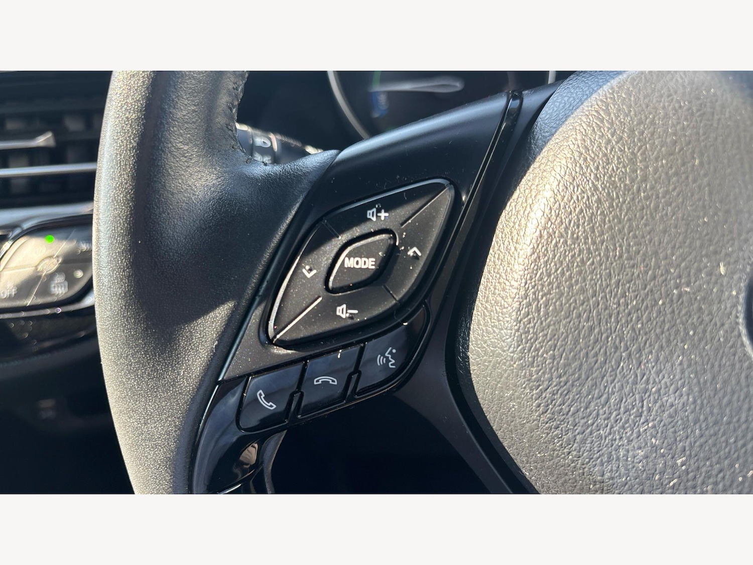 Used Toyota C-HR for sale - 77969988: Photo 24