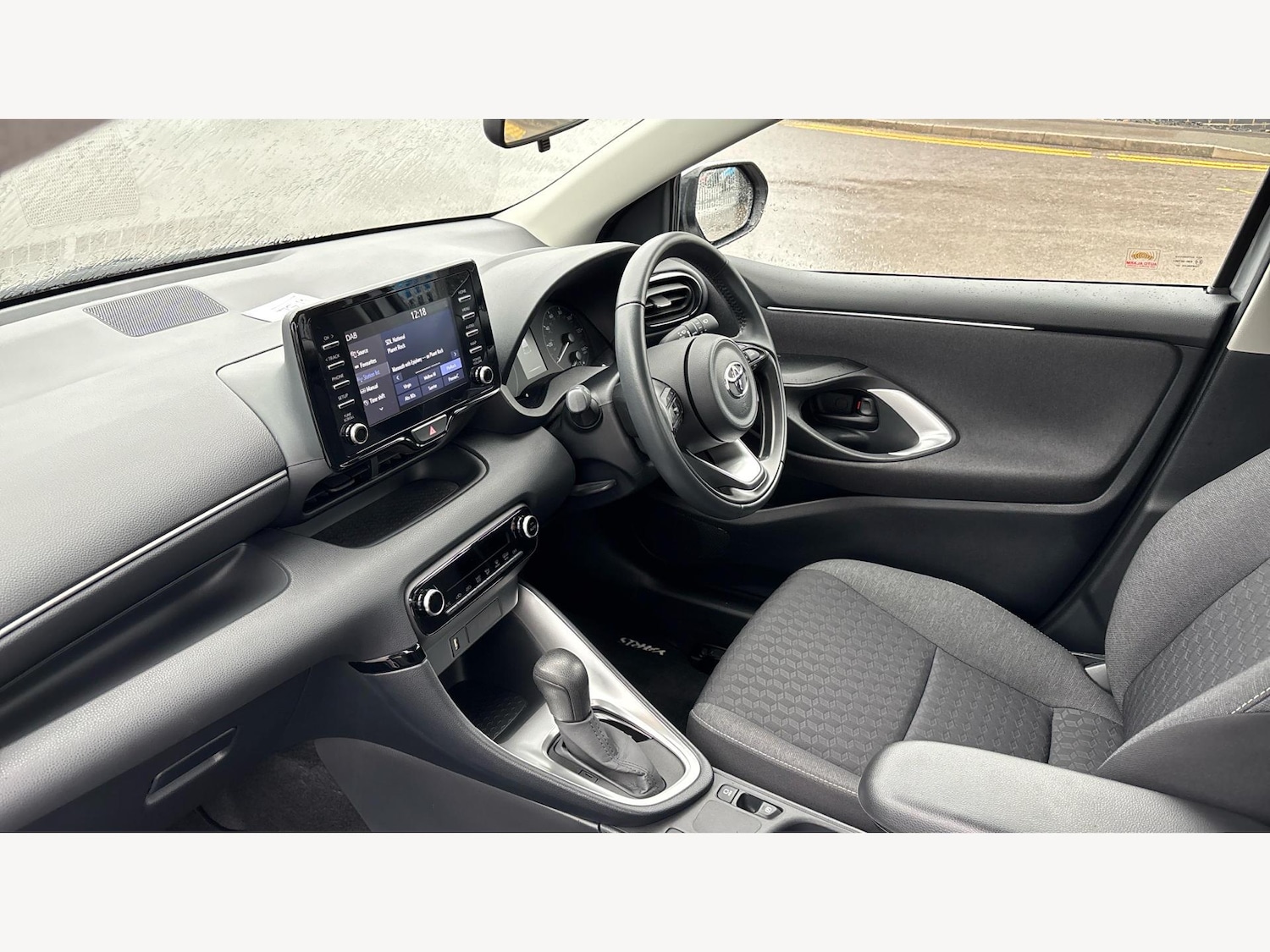 Used Toyota Yaris 2022 for sale - 77120858: Photo 12