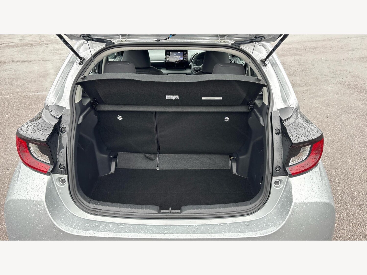 Used Toyota Yaris 2022 for sale - 77120858: Photo 16