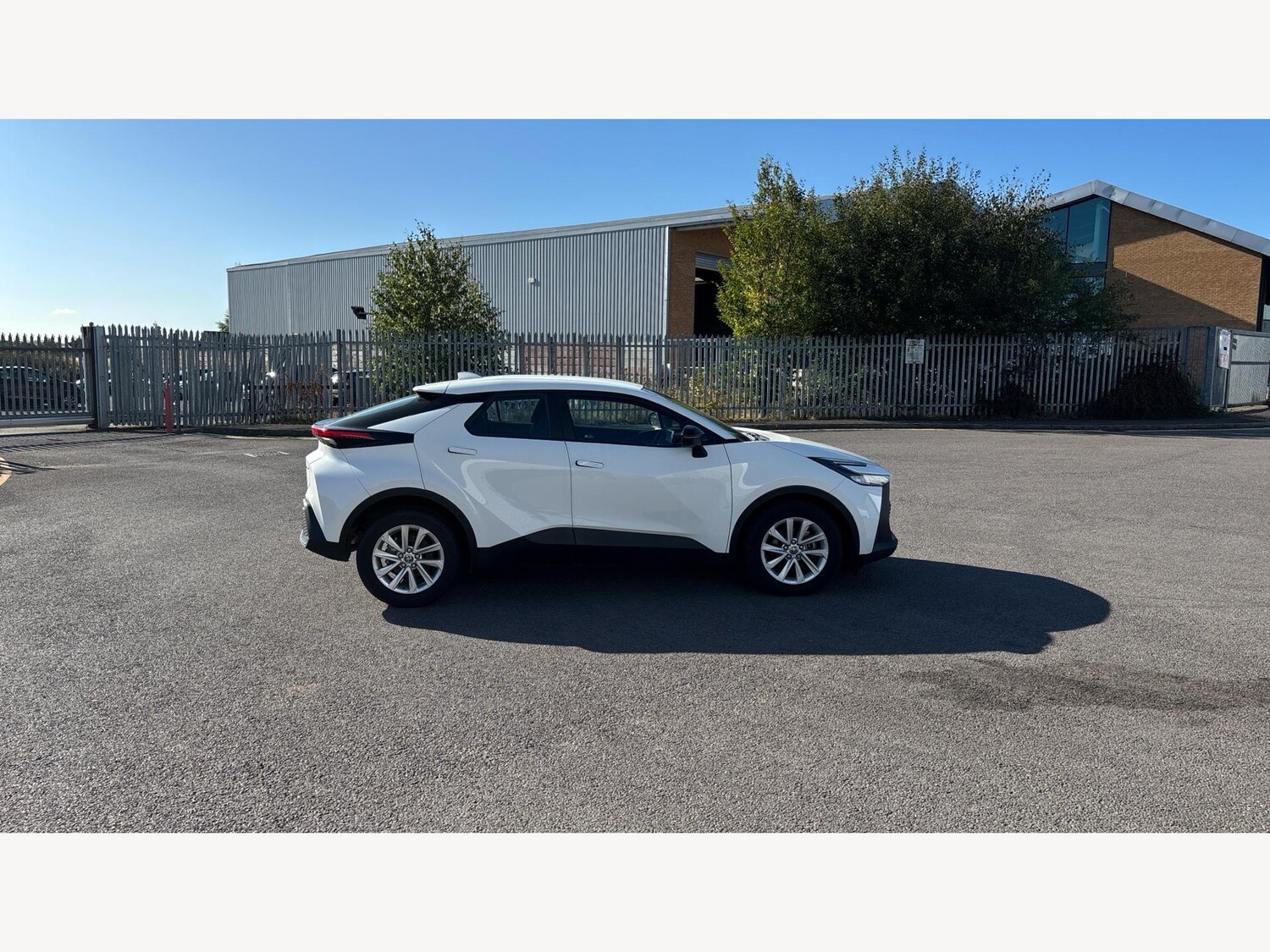 Used Toyota C-HR 2024 for sale - 77424974: Photo 18