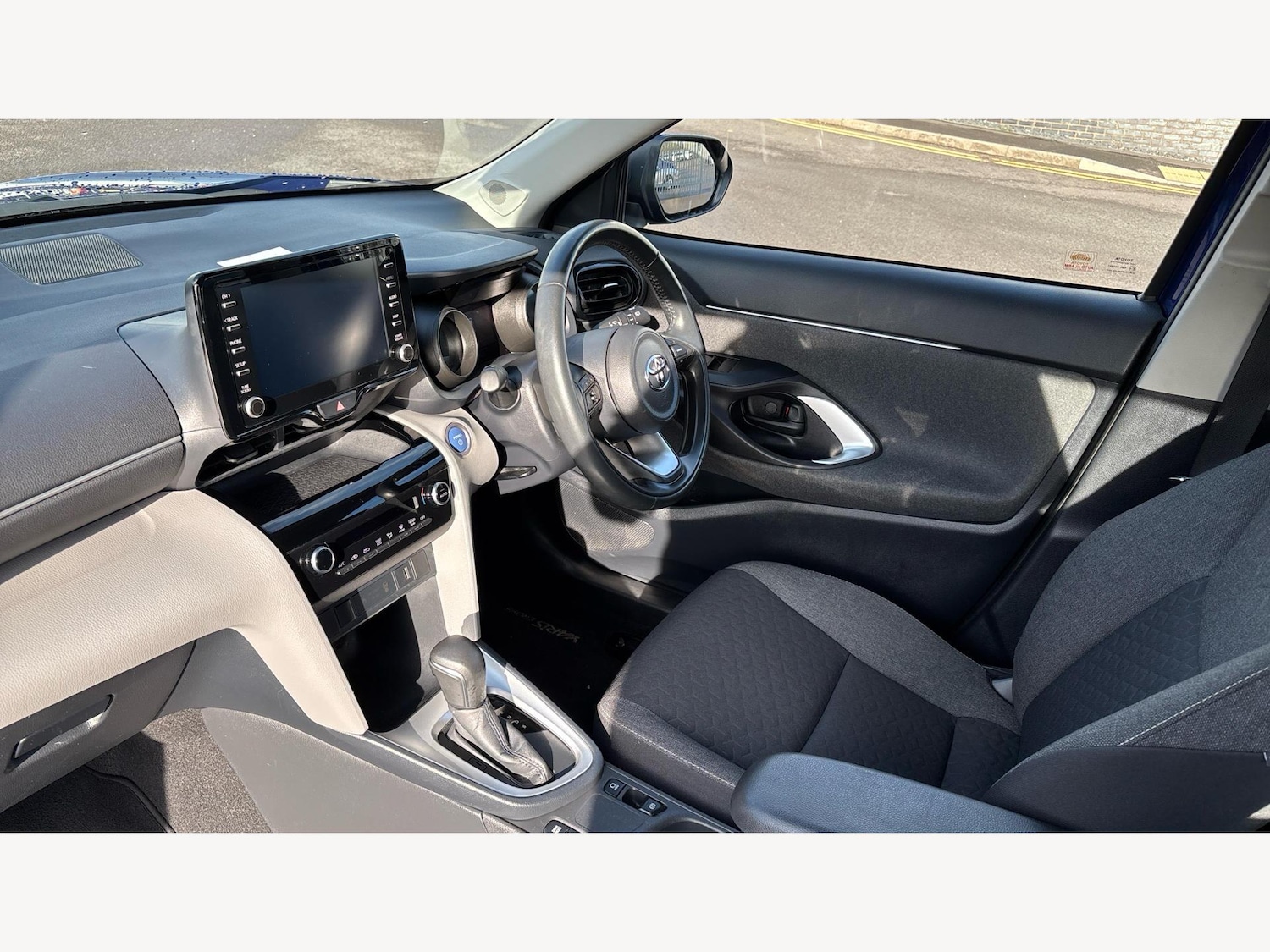 Used Toyota Yaris Cross 2021 for sale - 76607950: Photo 12