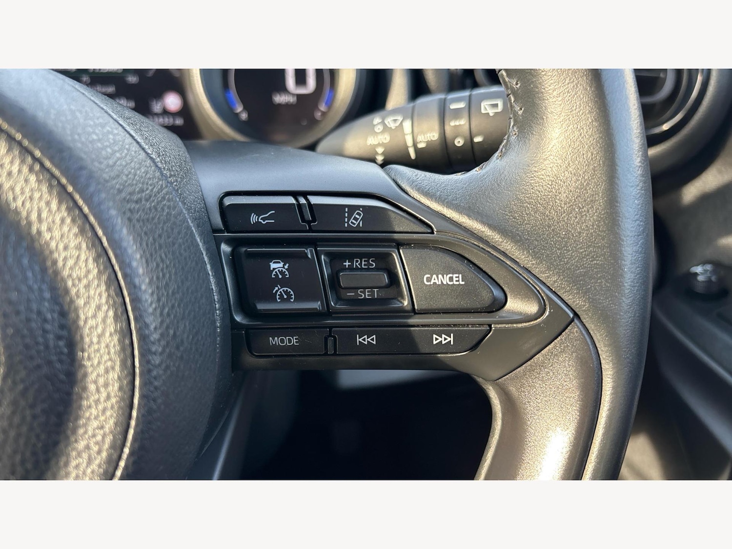 Used Toyota Yaris Cross 2021 for sale - 76607950: Photo 25