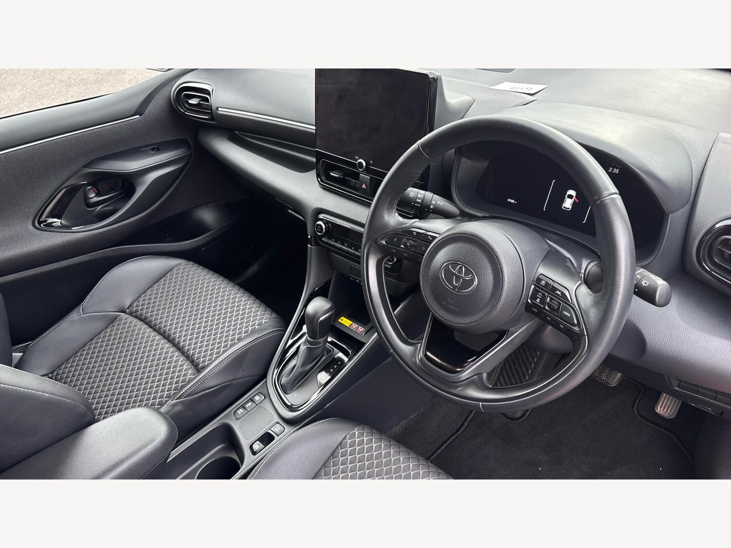 Used Toyota Yaris 2024 for sale - 76537607: Photo 13