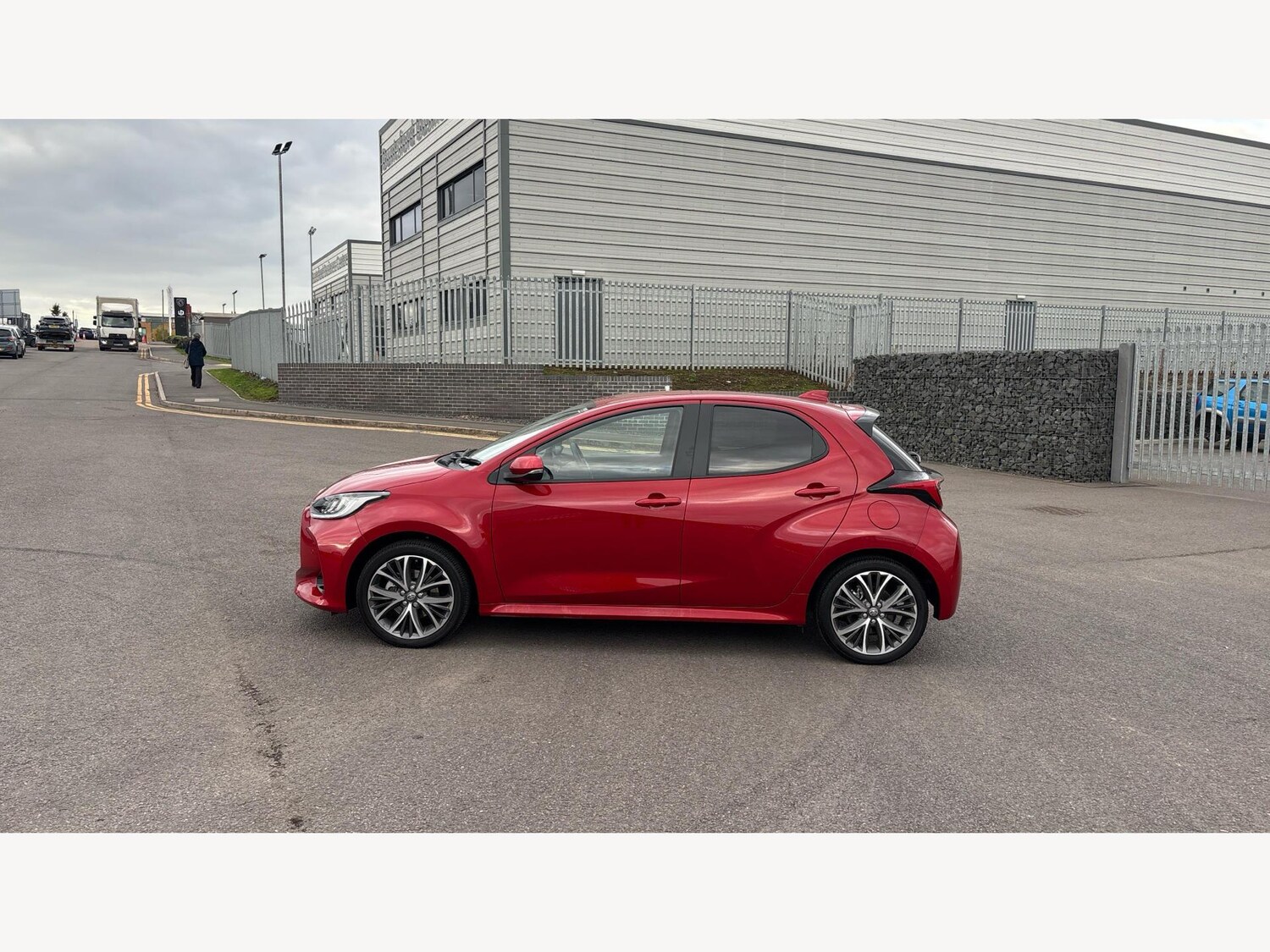 Used Toyota Yaris 2024 for sale - 76537607: Photo 19