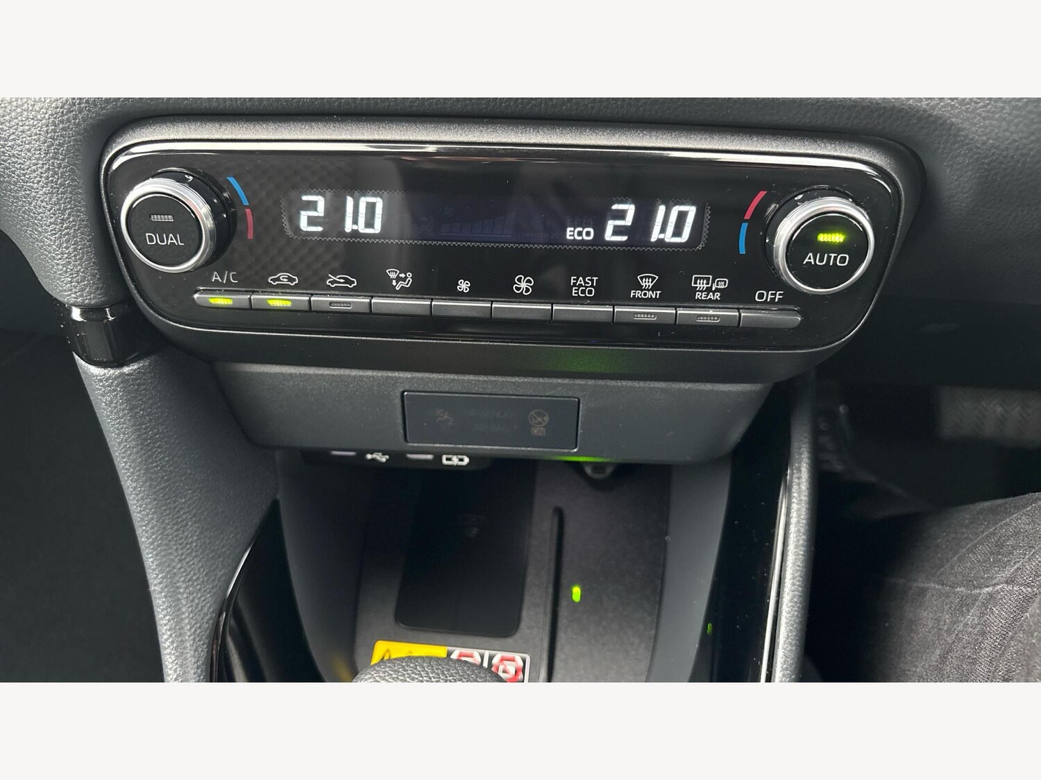 Used Toyota Yaris 2024 for sale - 76537607: Photo 23