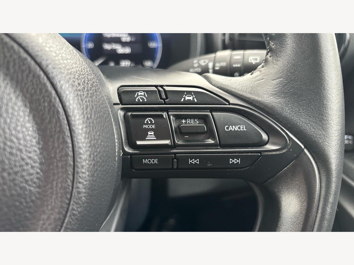 Used Toyota Yaris 2024 for sale - 76537607: Photo 25