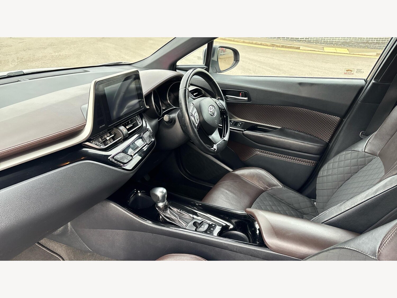 Used Toyota C-HR 2018 for sale - 77722890: Photo 12