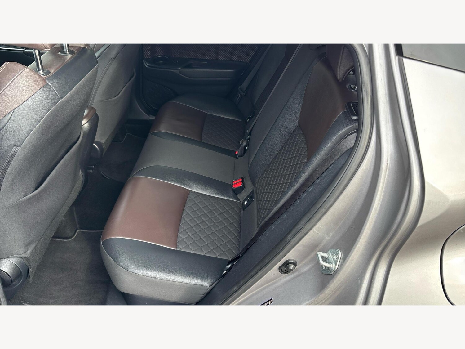 Used Toyota C-HR 2018 for sale - 77722890: Photo 15