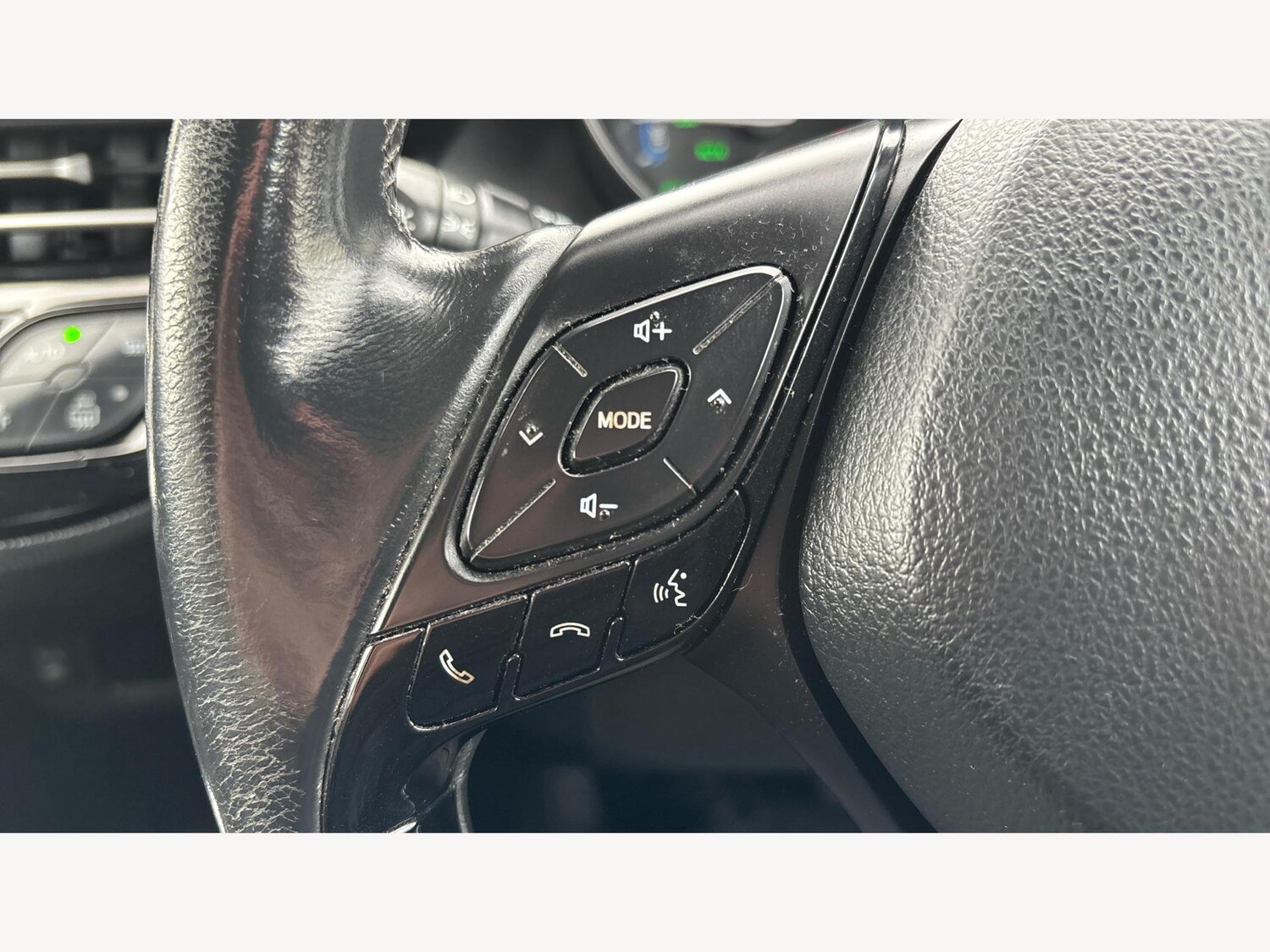 Used Toyota C-HR 2018 for sale - 77722890: Photo 24