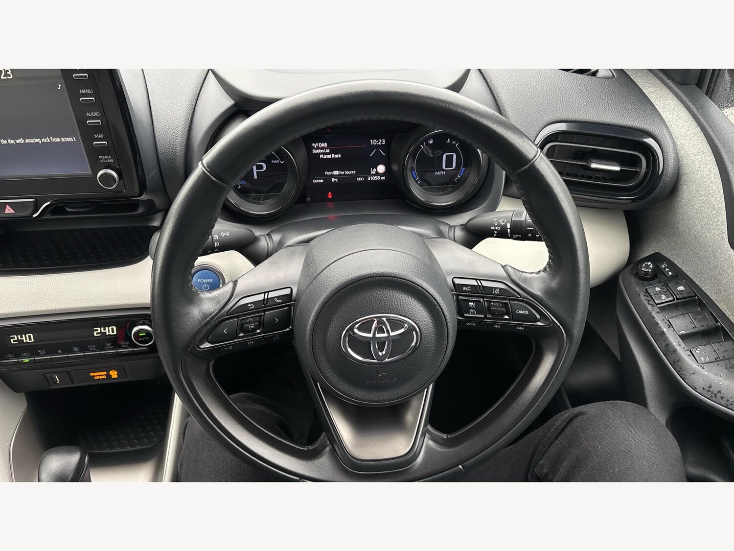 Used Toyota Yaris 2020 for sale - 77523705: Photo 10