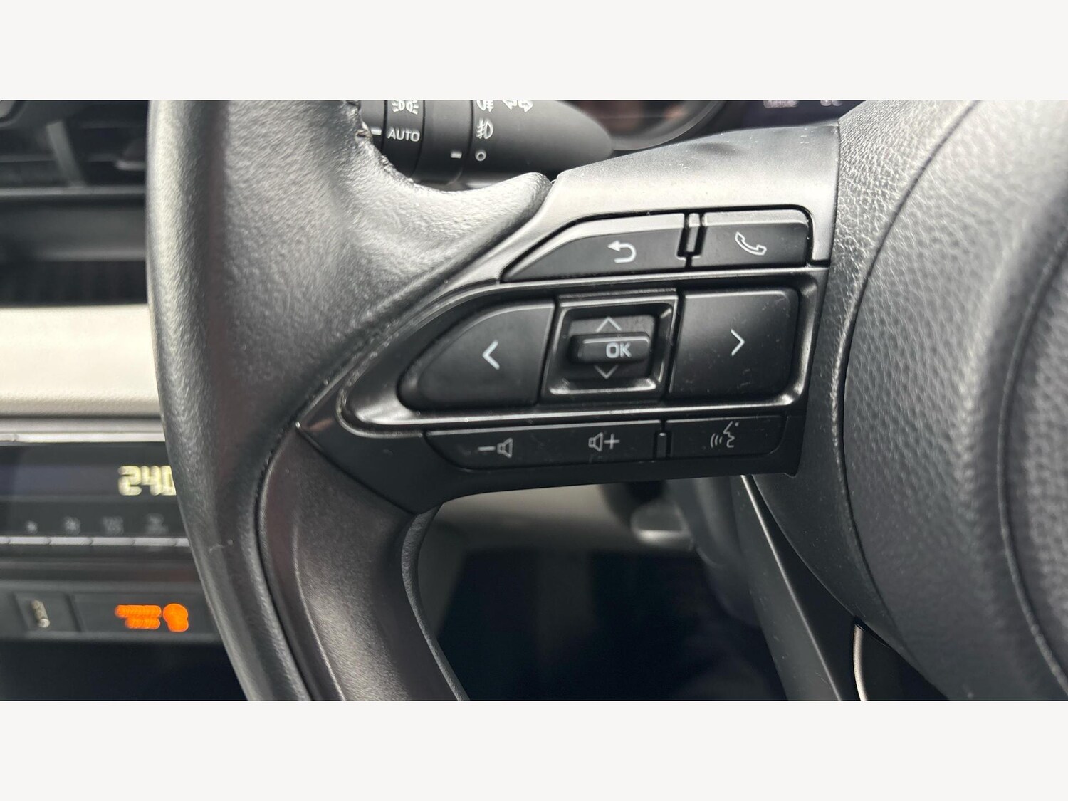 Used Toyota Yaris 2020 for sale - 77523705: Photo 24