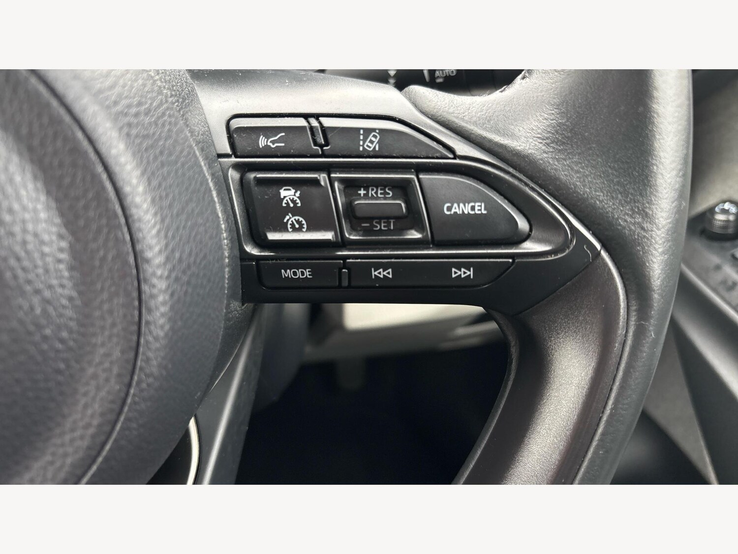 Used Toyota Yaris 2020 for sale - 77523705: Photo 25