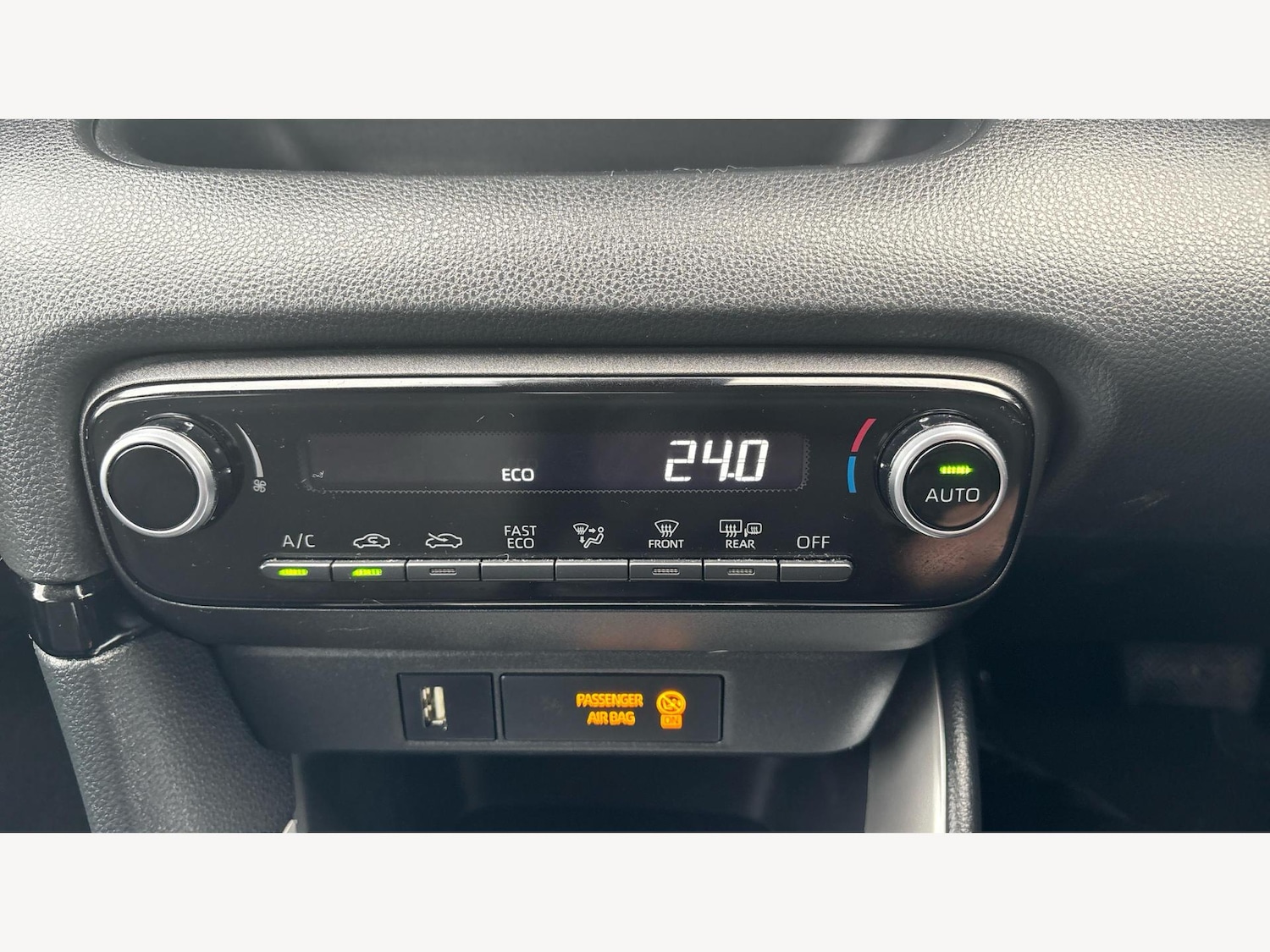 Used Toyota Yaris 2022 for sale - 77081483: Photo 23