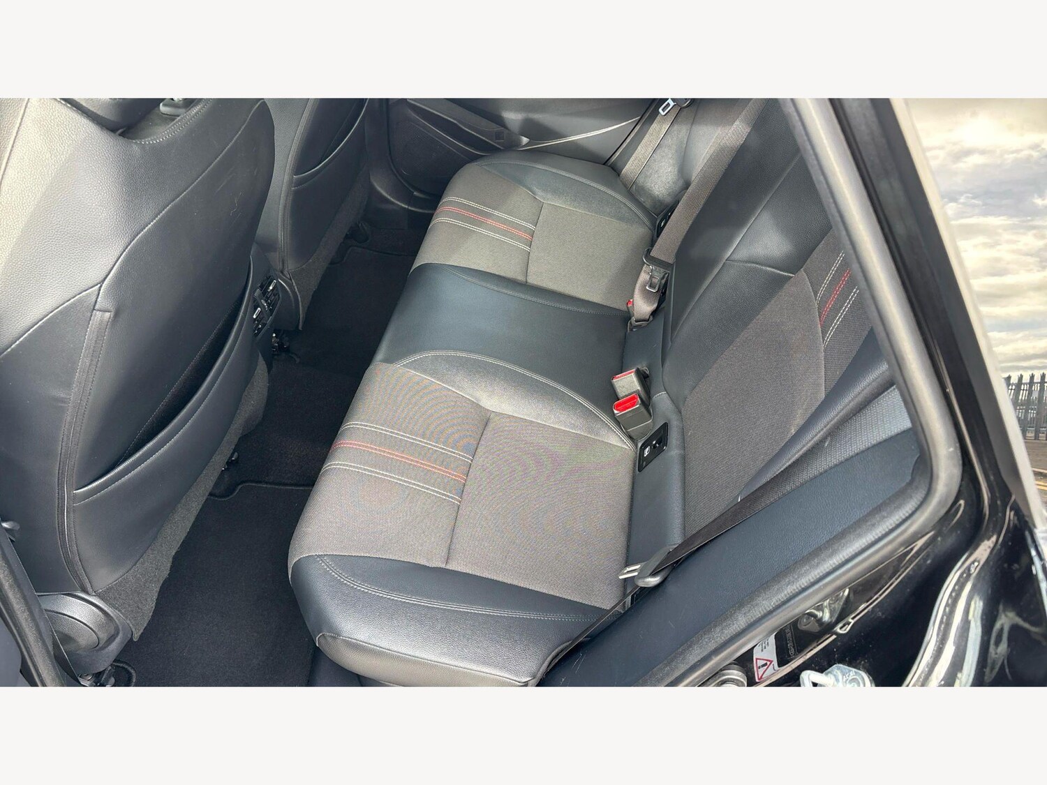 Used Toyota Corolla for sale - 77724117: Photo 15